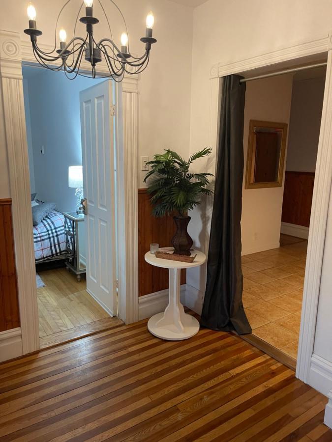 Auberge Et Bistro Namaste Lachute Екстер'єр фото
