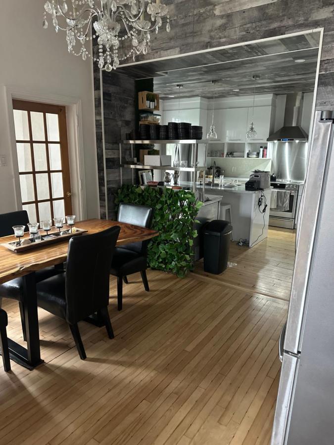 Auberge Et Bistro Namaste Lachute Екстер'єр фото